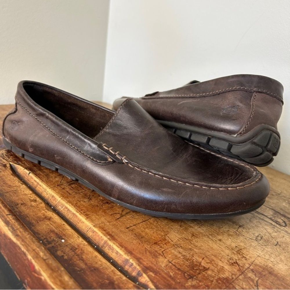Born 9.5 Dark Brown Leather Loafers Flexible Sole Business Casual Preppy Classic